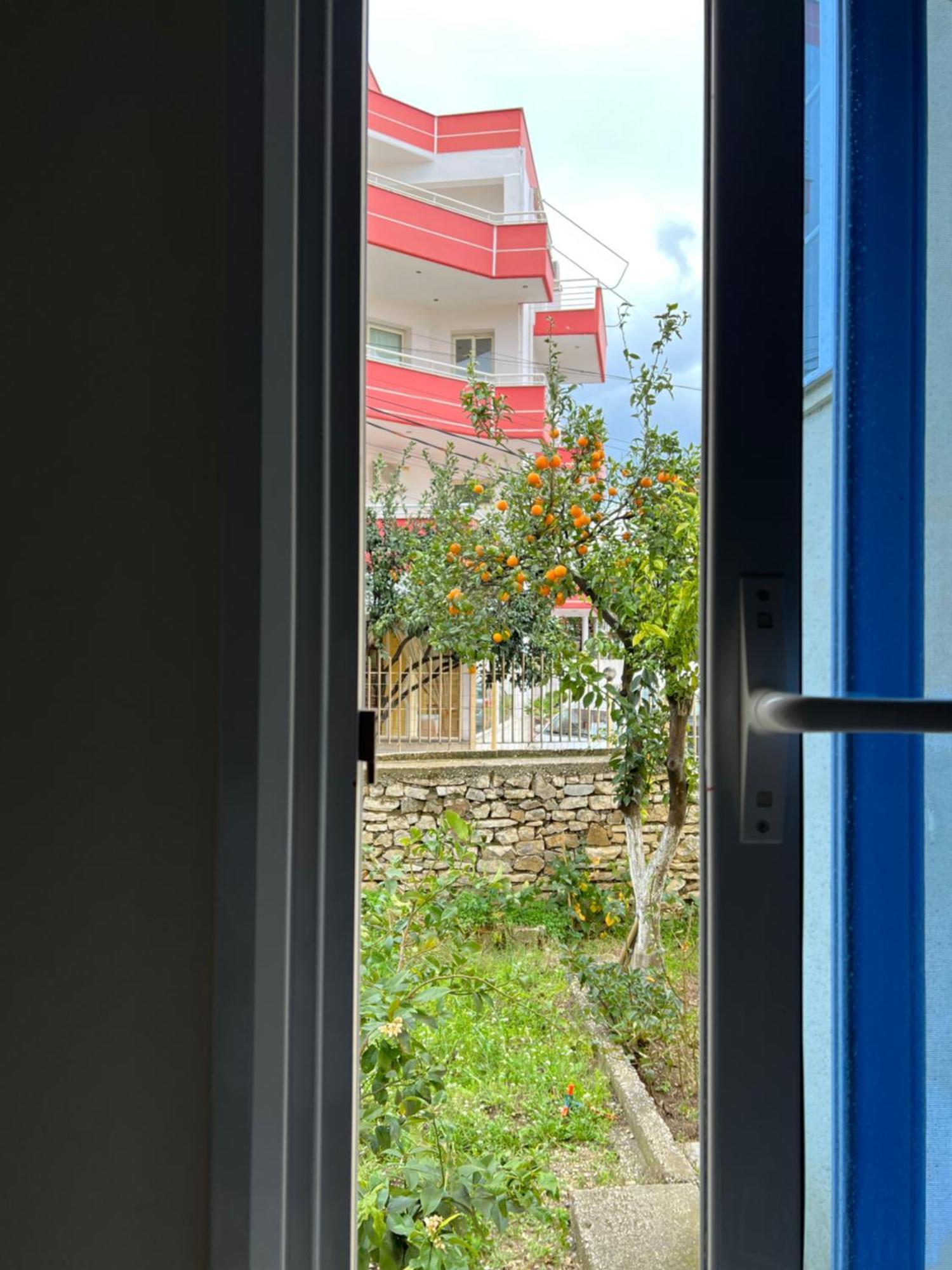 Mimi'S Apartments Vlorë Exteriör bild
